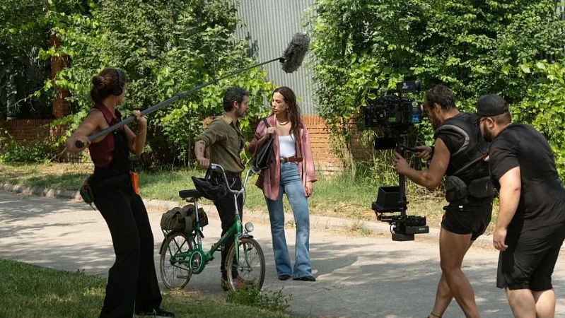 TVE no deja a nadie indiferente con la primera promo de la nueva comedia de los creadores de 'Machos Alfa' 9 Merca2.es UN CHEF CAÍDO EN DESGRACIA QUE BUSCA REDENCIÓN