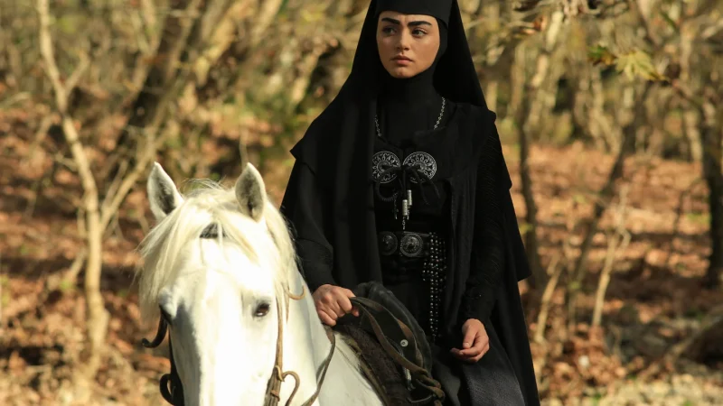 LA SECTA REDEFINE SU IDENTIDAD DE CANAL