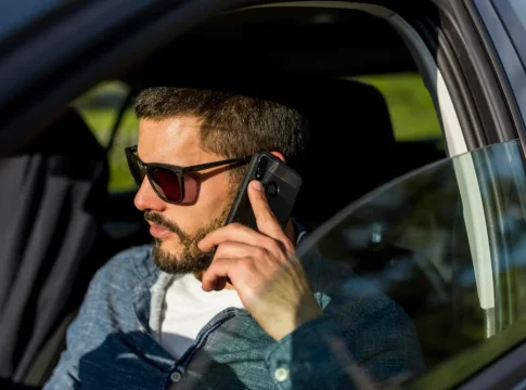 Por qué llevar gafas de sol polarizadas puede ser peligroso al conducir por la noche Por qué llevar gafas de sol polarizadas puede ser peligroso al conducir por la noche