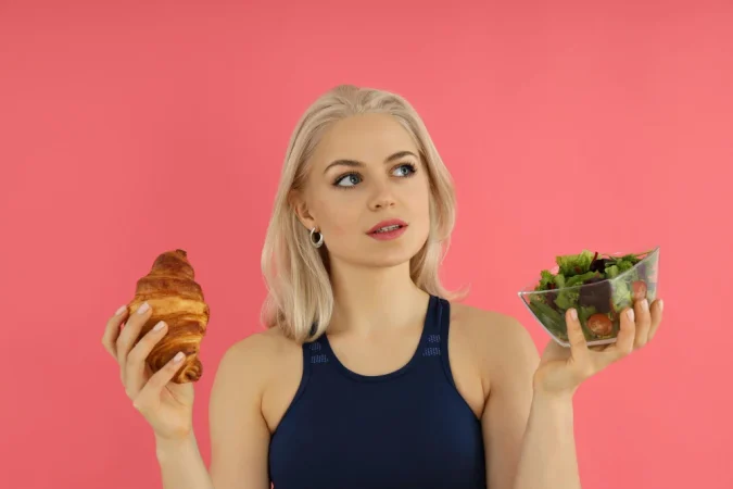 VIVIR SIN HINCHAZÓN: CONSEJOS PRÁCTICOS PARA UNA RELACIÓN SANA CON LA COMIDA