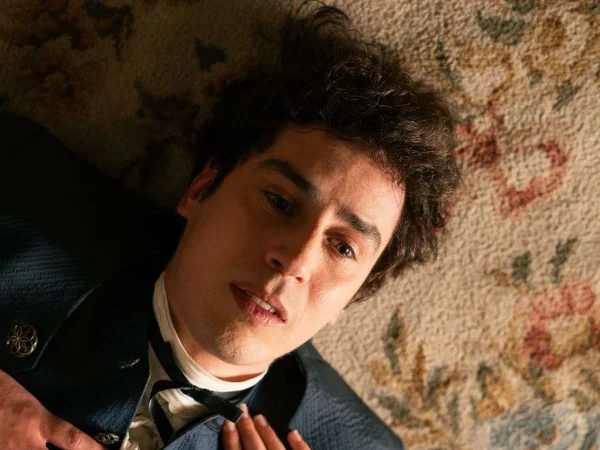 INTRIGAS, AMORES Y TRAICIONES EN LA PROMESA