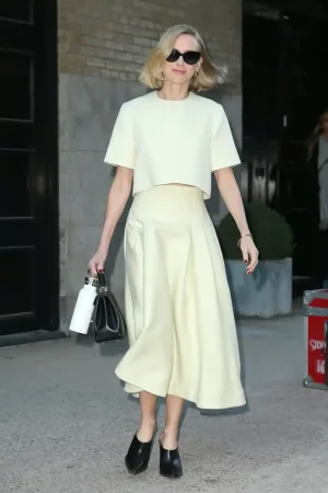 Por qué la falda midi vuelve a ser la protagonista del verano