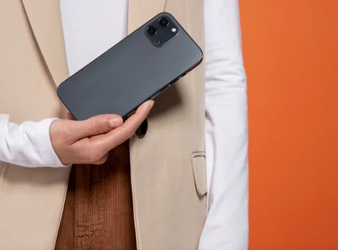 iPhone movil freepik 0