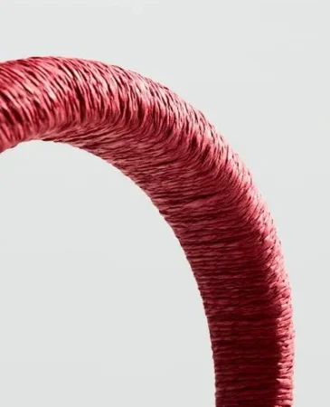 Los 15 vestidos y accesorios de Mango en rebajas de verano que arrasan entre las famosas 38 Merca2.es Sombreros, diademas y pañuelos: estilo sin esfuerzo