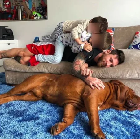 Messi, Antonella y la vida en Castelldefels