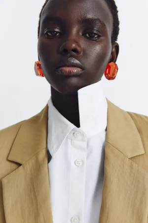 Así es la blazer del conjunto más buscado