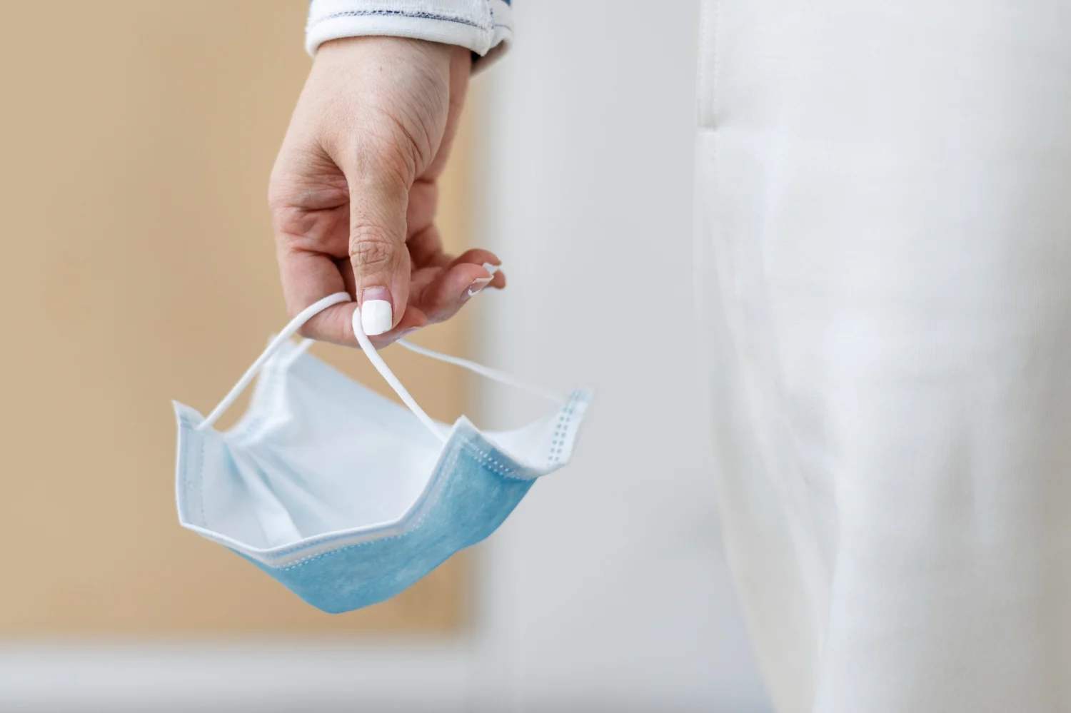 "El 70% de los madrileños con niebla post-COVID tiene déficit de este nutriente": Carlos Nogal (45), nutricionista, revela el desayuno de 3 ingredientes que recupera tu cerebro 3 Merca2.es Volver a sentirse uno mismo es posible, y el primer paso empieza con una decisión consciente cada mañana.