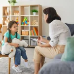 Diana Arreola, psicóloga familiar: «Llevar a tu hijo al psicólogo no significa que hayas fracasado como padre o madre, sino todo lo contrario»