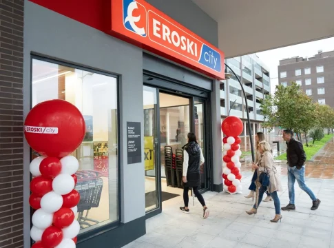 El Grupo cooperativo industrial con sede en el País Vasco daría empleo a más de 70.000 trabajadores El Grupo cooperativo industrial con sede en el País Vasco daría empleo a más de 70.000 trabajadores