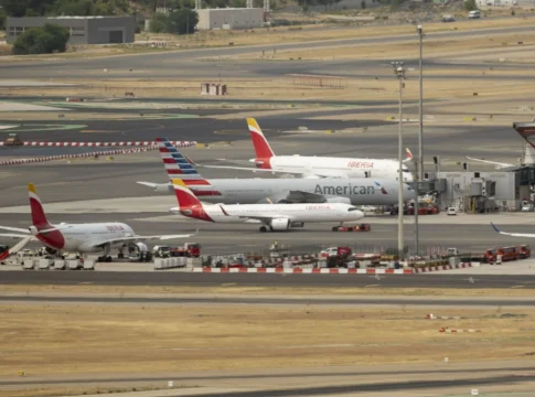 Vista del aeropuerto Adolfo Suarez de Barajas. Aviones que deben adaptarse al modelo SAF según IATA. Fuente: Agencias