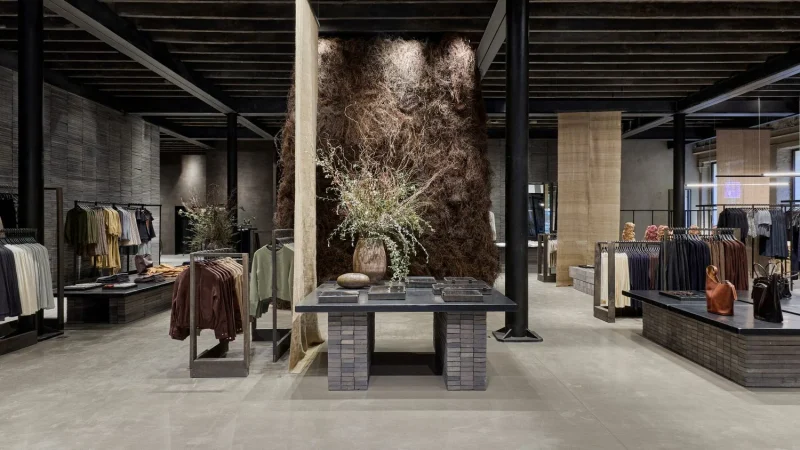 Inditex gana 4.622 millones y arranca el cuarto trimestre con ventas al alza del 10,6% 3 Merca2.es Inditex