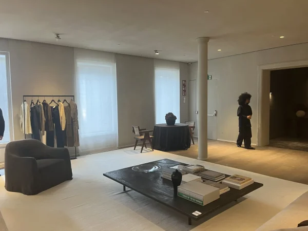 El nuevo Zara Serrano abre con 2.400 m², colección exclusiva para Madrid y el innovador “Apartamento” 4 Merca2.es IMG 4306 Merca2.es