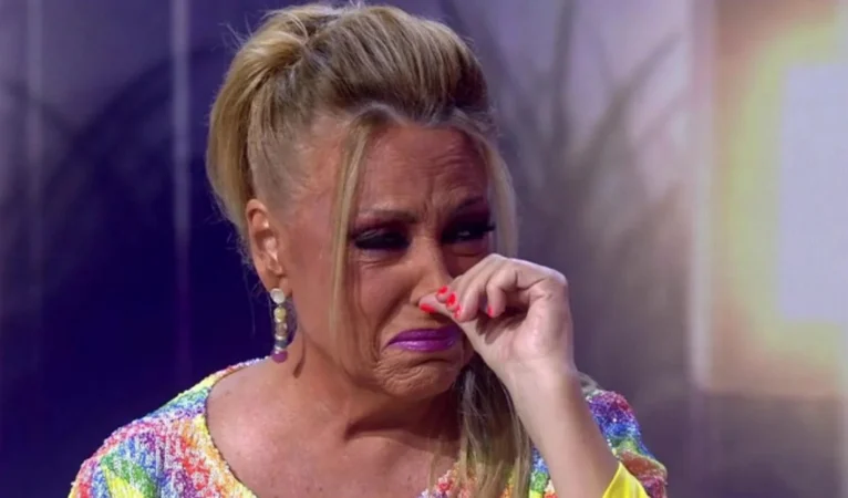 Lydia Lozano llorando Merca2.es