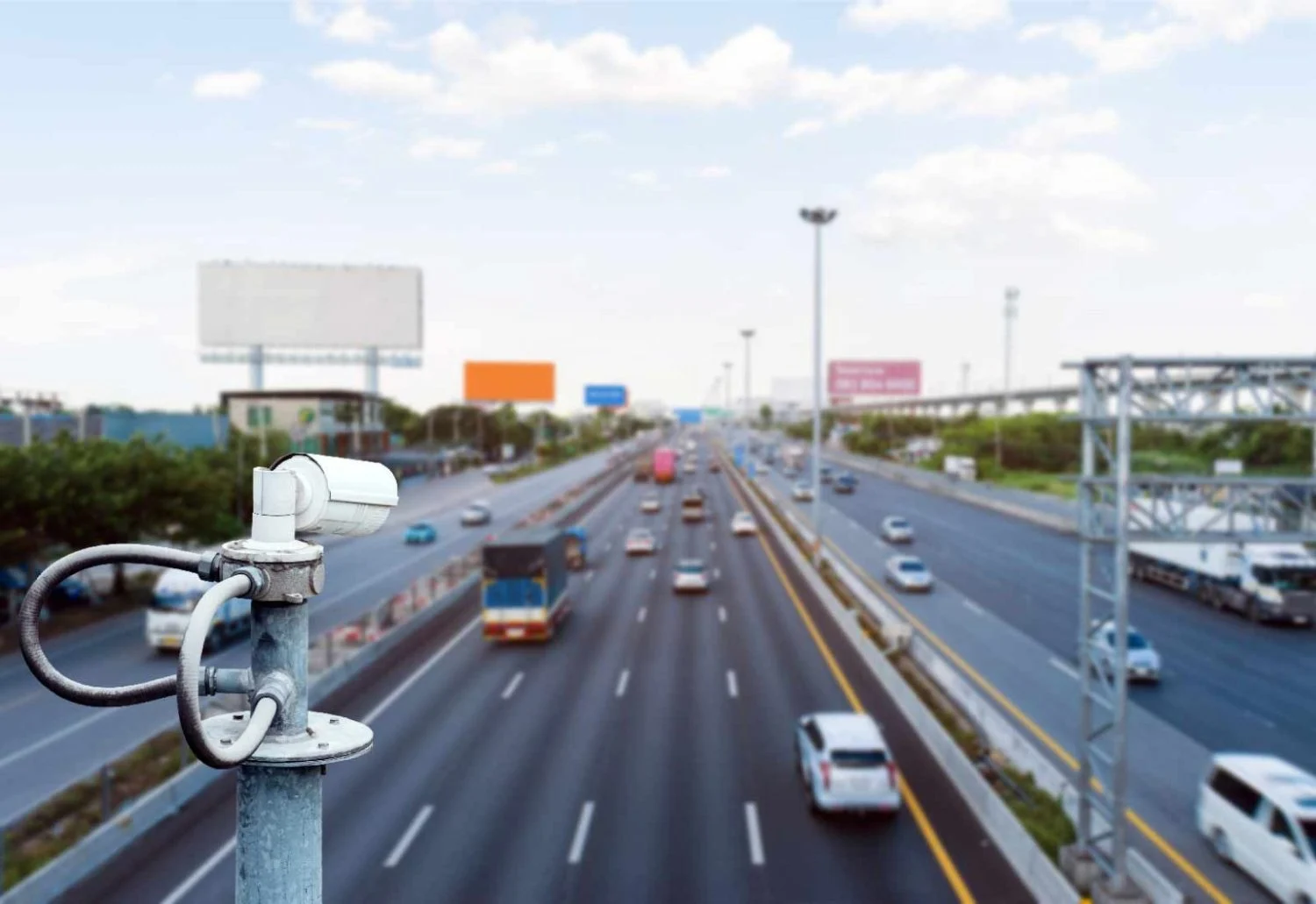 «Lo llamamos ‘el cajero automático'»: el chivatazo desde dentro de la Policía Municipal sobre el radar de la M-30 que ‘caza’ a 300 conductores al día