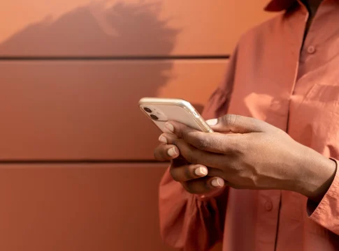 Jorge Asís, experto en ciberseguridad, desvela un método contraintuitivo para blindar tu vida digital. Jorge Asís, experto en ciberseguridad, desvela un método contraintuitivo para blindar tu vida digital.