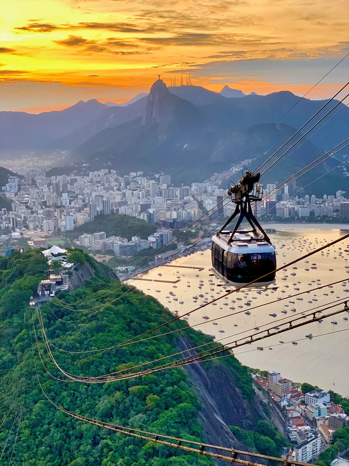 Teleferico de la montana Pan de Azucar en Rio de Janeiro Merca2.es