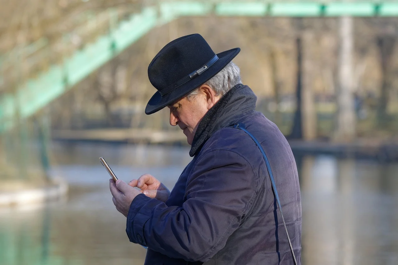 Estas son las cinco apps más utilizadas por las personas mayores