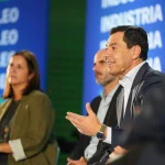Juanma Moreno: «Hay que caminar juntos pese a la discrepancia»