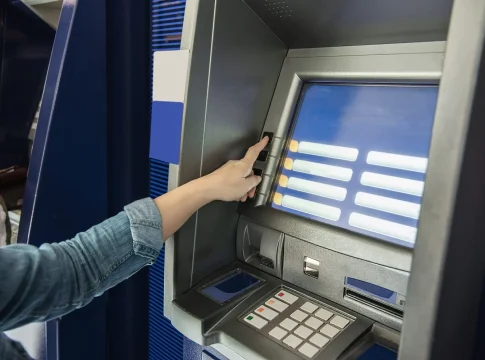 La OCU revela el ranking de los mejores bancos en España: sorpresa, ni Santander ni CaixaBank lideran La OCU revela el ranking de los mejores bancos en España: sorpresa, ni Santander ni CaixaBank lideran