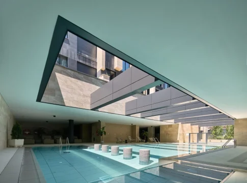 Un ático de lujo con terrazas y piscina Un ático de lujo con terrazas y piscina