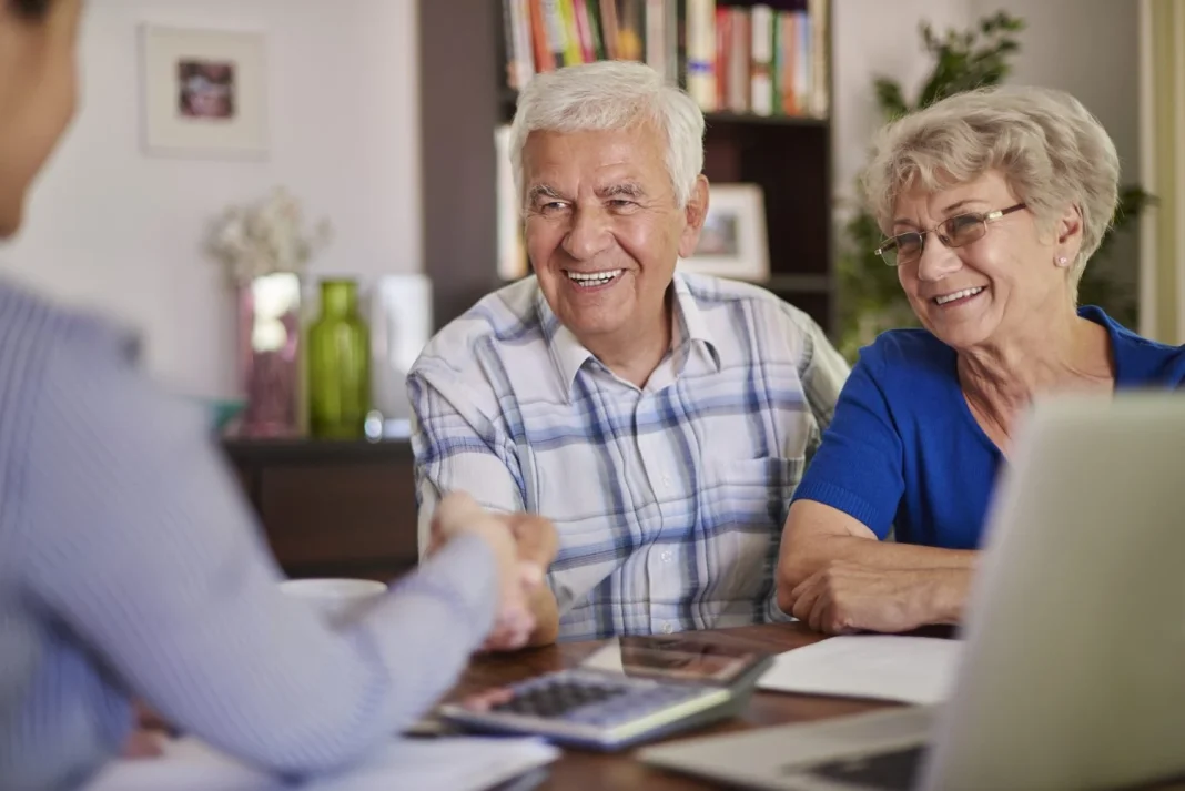 UNA SOCIEDAD QUE ENVEJECE MÁS RÁPIDO DE LO REJUVENECE