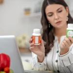 Jorge Martínez (44), farmacéutico, confiesa el suplemento que jamás recomienda. «Es puro marketing, y lo compran como churros»