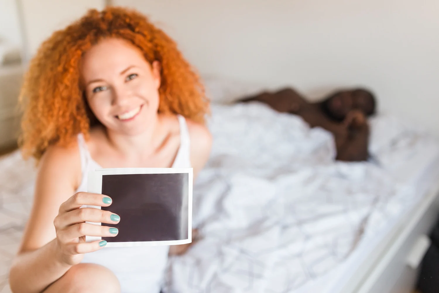 Afortunadamente, no todo está perdido. Existen formas de protegerse de las amenazas de una red WiFi pública sin tener que renunciar por completo a la conexión. Fuente: Freepik
