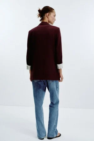 Cómo combinar la blazer burdeos para distintos estilos