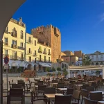 La trampa para turistas de la Plaza Mayor en la que caes siempre: te mueves 100 metros y pasas de comer basura a precio de oro a comer como un rey