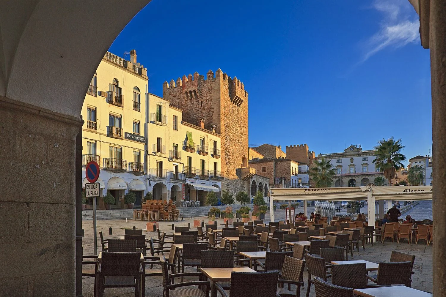 La trampa para turistas de la Plaza Mayor en la que caes siempre: te mueves 100 metros y pasas de comer basura a precio de oro a comer como un rey