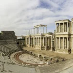 Un arqueólogo de Mérida lo destapa: «El Teatro Romano que visitas es una mentira del siglo XX, y te enseñaré por qué»