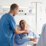 Dr. Julián Peñas (61): «Sigues esperando un dolor en el pecho mientras el preinfarto te avisa en la mandíbula. Un error que cuesta vidas»