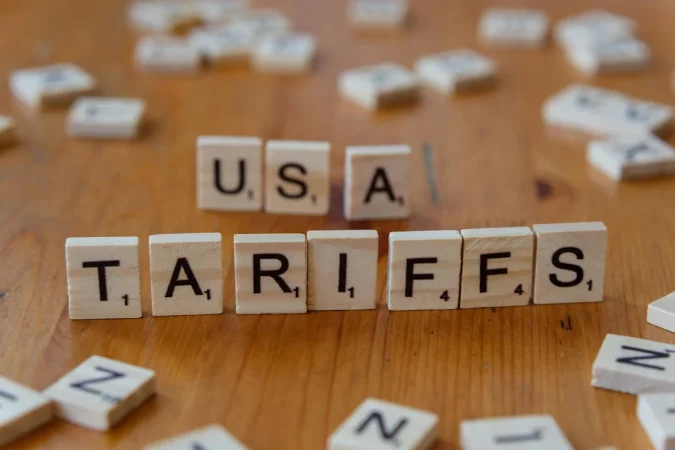 Los aranceles estadounidenses tienden a elevar los precios de las importaciones estadounidenses.