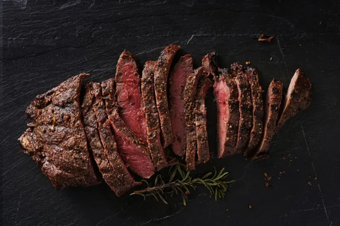 Dr. Miguel López Moreno, Nutricionista: “Cada vez hay más evidencia de que sustituir la carne por proteínas vegetales, incluso procesadas, mejora la salud” 3 Merca2.es Ciencia frente al mito Merca2.es