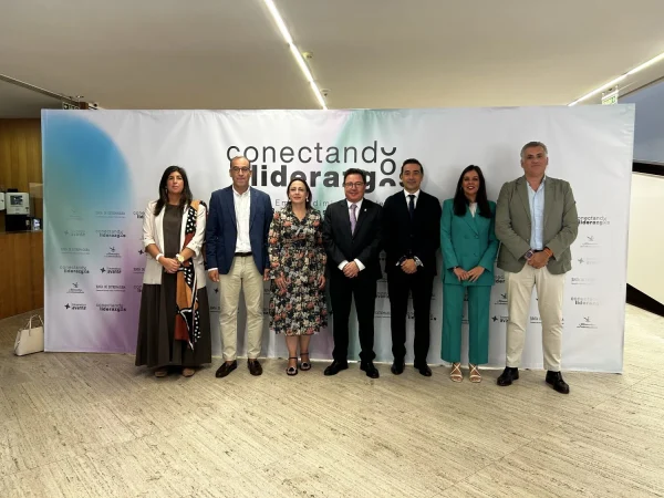 La Junta da un nuevo impulso al empleo autónomo con ayudas por valor de 6,5 millones con el 'Decreto Impulso' 1 Merca2.es Conectando liderazgos Merca2.es