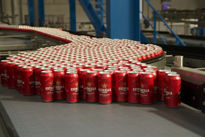 Damm inaugura su primera fábrica en Reino Unido 2 Merca2.es Damm Eagle Brewery 5 Merca2.es