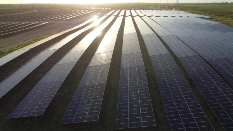 Dominion: caerá el beneficio por el ajuste de valor de los fotovoltaicos en República Dominicana 1 Merca2.es Prevemos una importante caída del beneficio como consecuencia del aumento del gasto financiero. Dominion República Dominicana. Fuente: Dominion