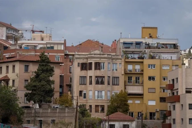 Un informe pone de relieve la brecha entre sueldos y coste de vivienda en Barcelona 1 Merca2.es Ed Merca2.es