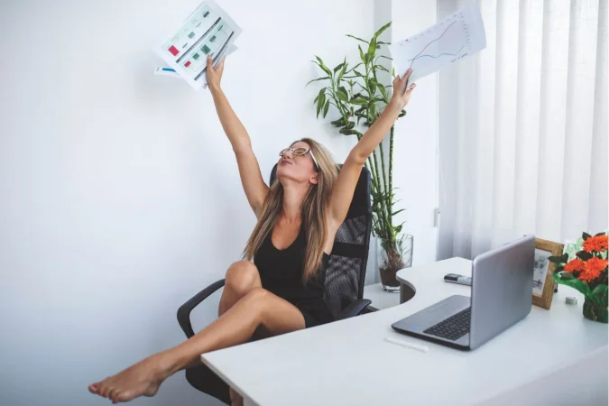 El gran engaño: por qué confundir éxito con felicidad está enfermando tu vida 2 Merca2.es Ejercicios diarios de felicidad Merca2.es