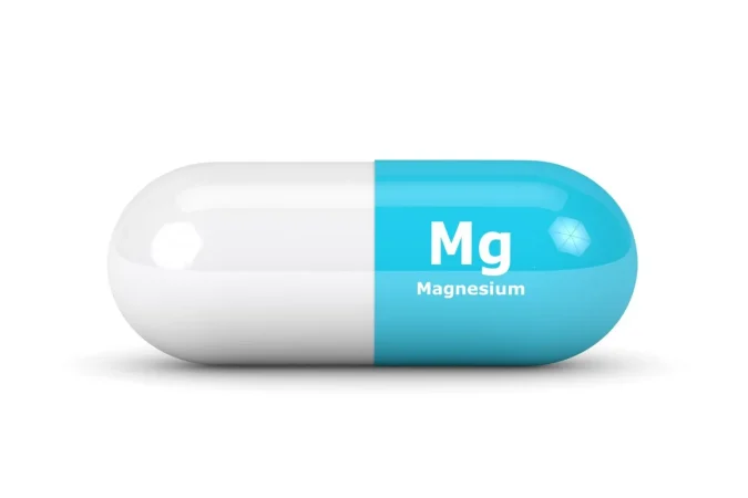 Phil Hugo (33), nutricionista y farmaceutico: "El déficit crónico de magnesio se asocia con un aumento del 155 % en el riesgo de ictus y un 33 % en el riesgo de mortalidad por todas las causas" 1 Merca2.es magnesio
