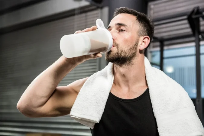 Dr. José Antonio, científico e investigador en nutrición deportiva: “Comer mucha proteína no te hace engordar; ese es un mito que aún se repite por todo internet” 1 Merca2.es proteina