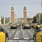 El taxi mantiene su guerra contra el Barça por el acuerdo con Uber