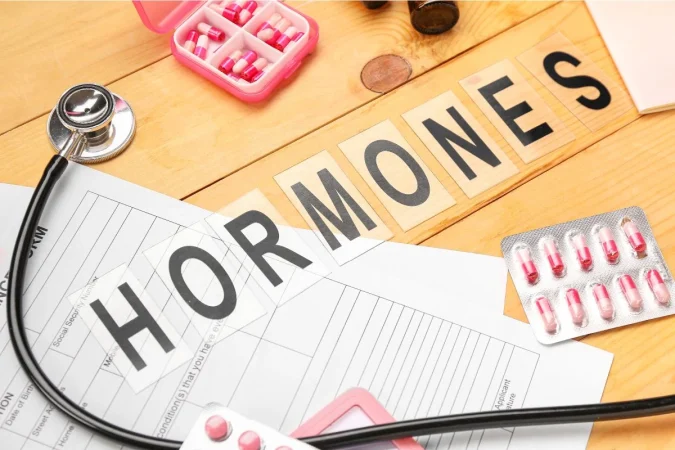 Dr. Josen López, médico microbiólogo: “Si una mujer quiere regular su sistema hormonal y no toma vitamina D, seguirá con el desajuste.” 3 Merca2.es Grasas que equilibran hormonas Merca2.es