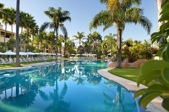 BlueBay Hotels cierra el verano con muy buenos resultados y refuerza su liderazgo en Marbella y Gran Canaria 1 Merca2.es Hotel BBBANUS