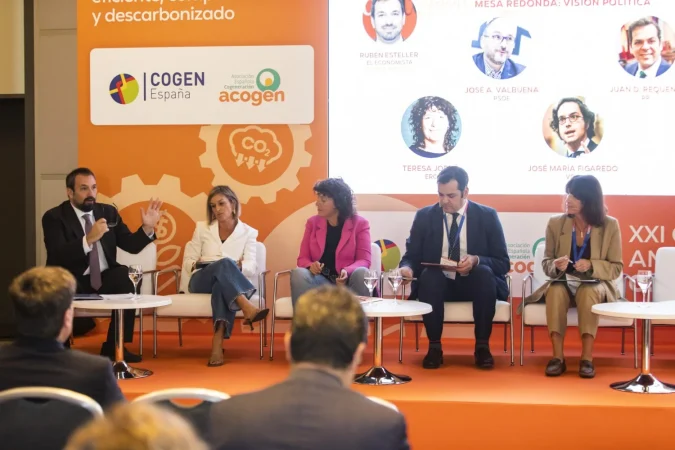 El Gobierno pospone las subastas de las cogeneradoras para el primer semestre de 2026 1 Merca2.es Mesa política del congreso