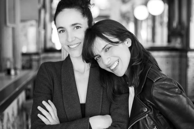 Magro Cardona presenta un short film conmemorativo y una nueva colaboración con Carlota Pereiro y el museo Thyssen coincidiendo con su décimo aniversario 1 Merca2.es Irene Magro y Ana Cardona.