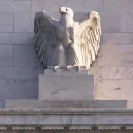 Fed: el mercado asume la bajada de tipos y espera novedades sobre el fin del QT