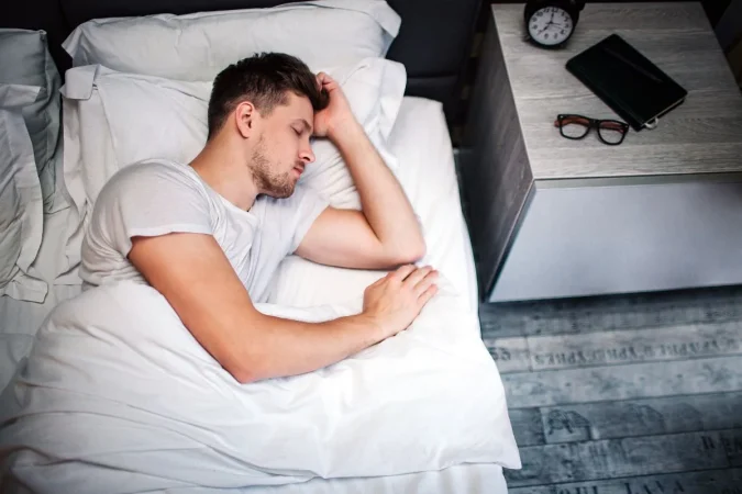 El error que comete el 80% de la gente antes de dormir (y destruye tus hormonas durante la noche) 3 Merca2.es Salud consciente Merca2.es