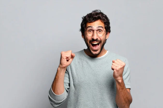 El gran engaño: por qué confundir éxito con felicidad está enfermando tu vida 3 Merca2.es Taburete de la felicidad Merca2.es