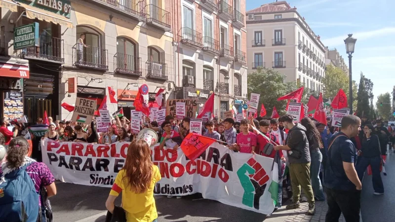 La huelga general del 15-O en los medios: entre el rigor y la criminalización 1 Merca2.es WhatsApp Image 2025 10 15 at 13.04.11 Merca2.es